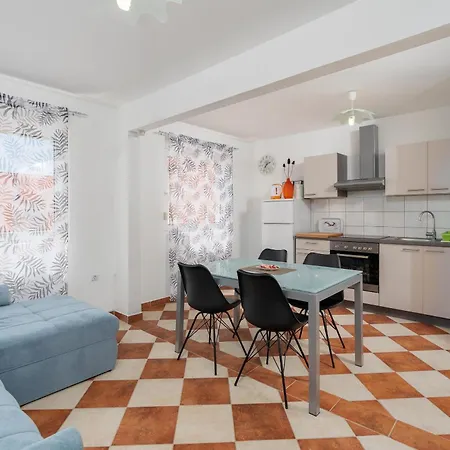 Sanja Апартаменты Вир