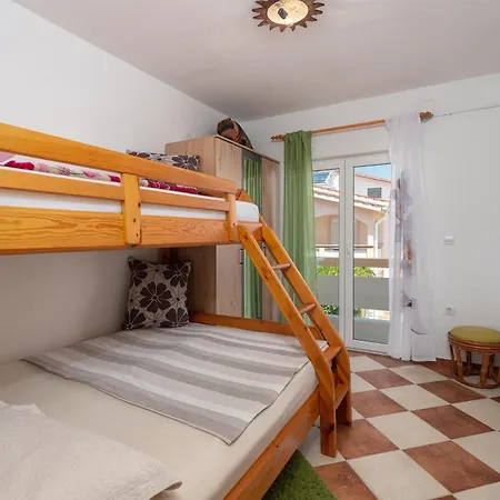 Sanja Апартаменты Вир