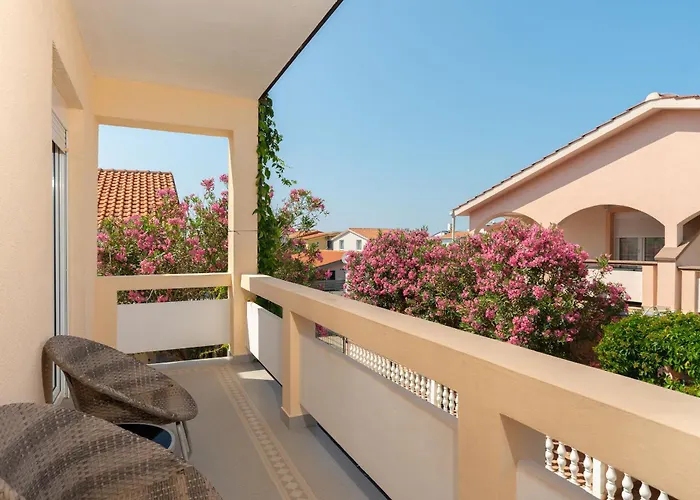 Sanja Апартаменты Вир