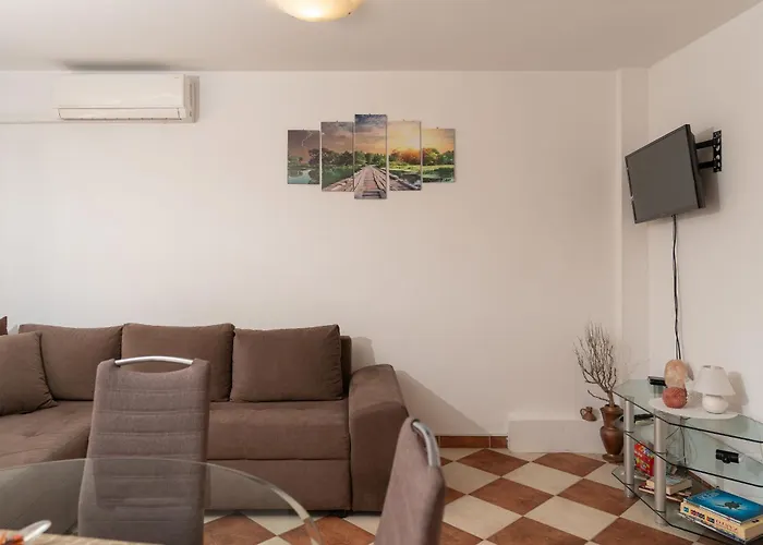 Sanja Апартаменты *