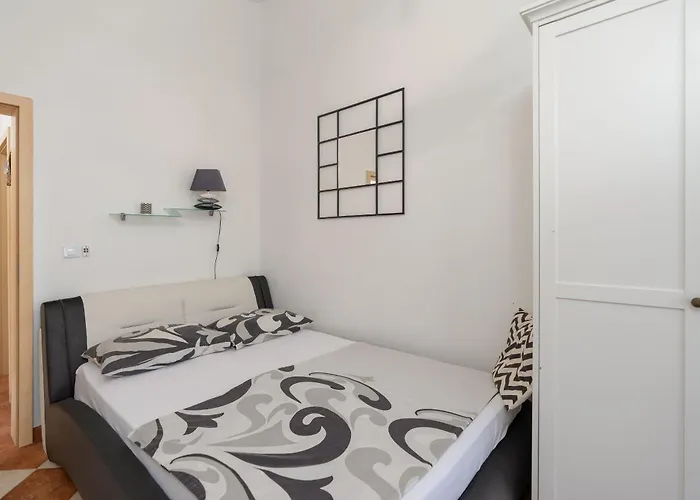 Sanja Апартаменты Вир